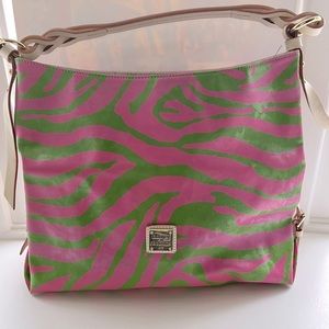 ✨✨✨ Pink and Green Dooney & Burke Pocketbook